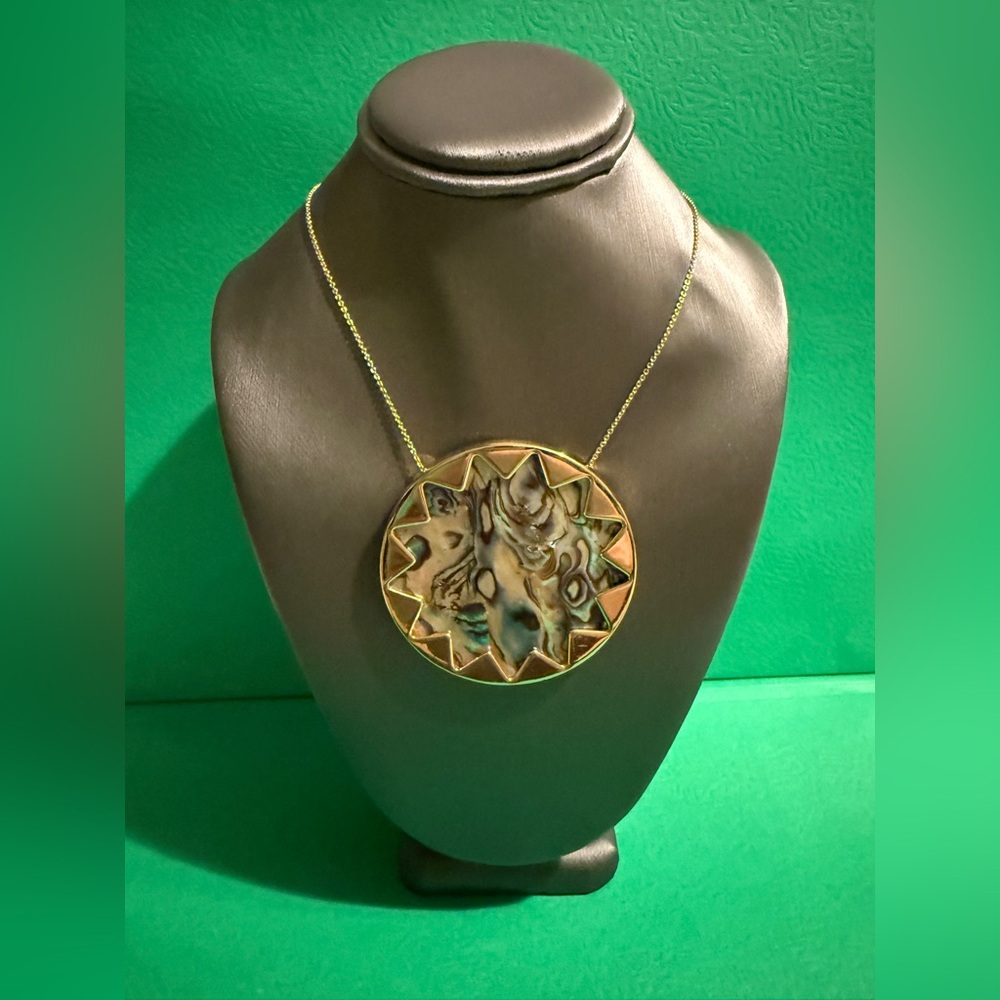 House of Harlow 1960 Gold Classics Abalone Sunburst Vtg Pendant Necklace